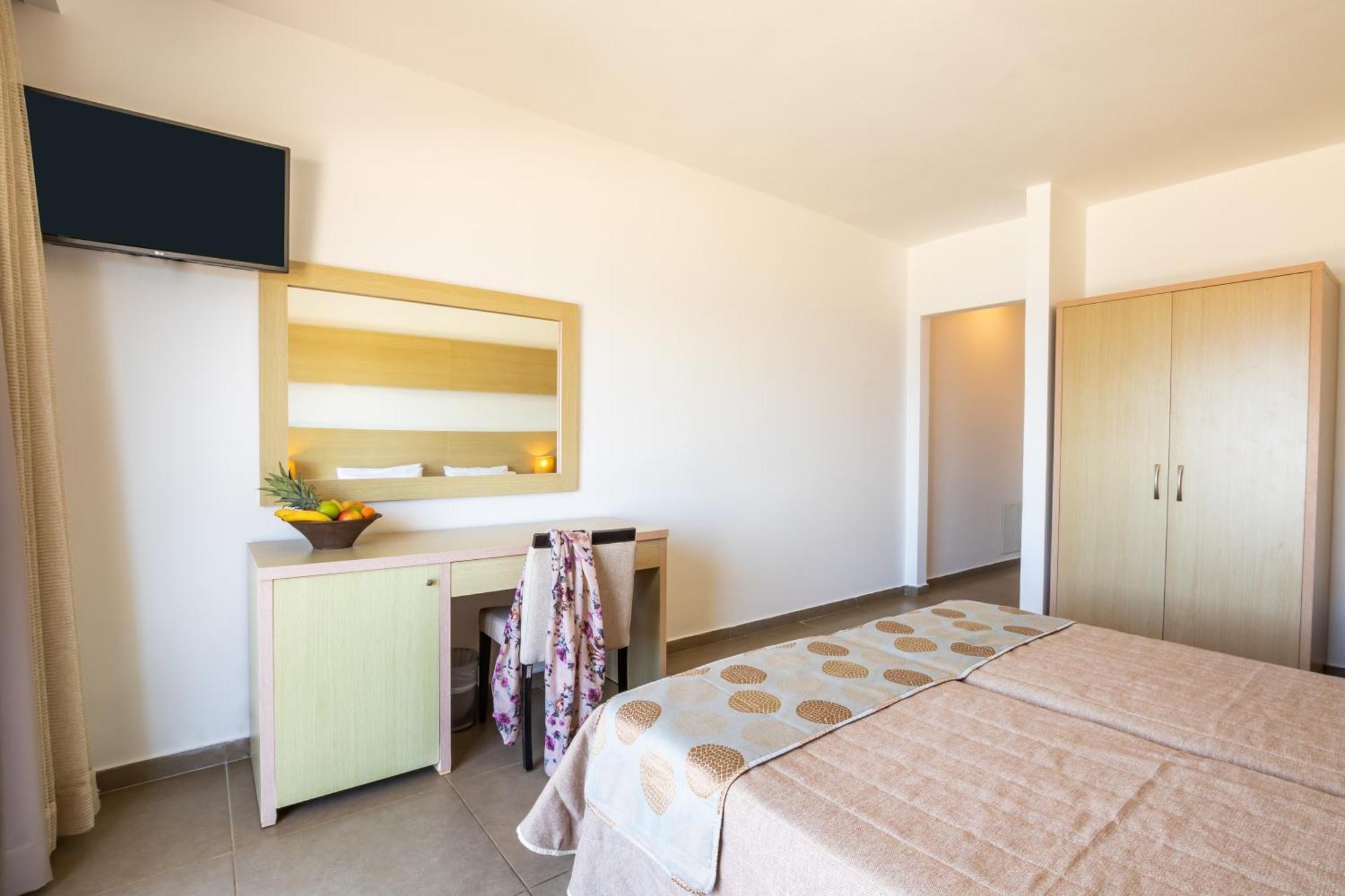 Apolis Beachscape Hotel Amoopi Exterior foto
