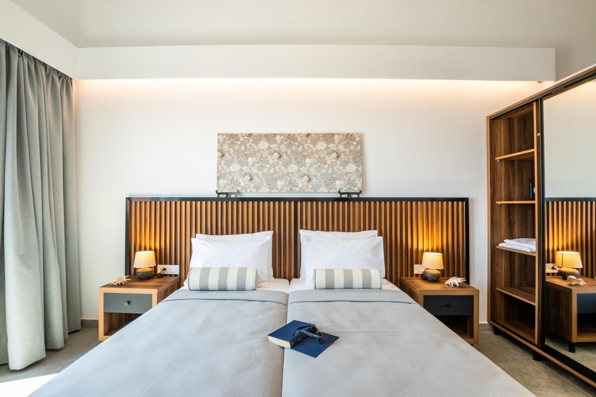 Apolis Beachscape Hotel Amoopi Exterior foto