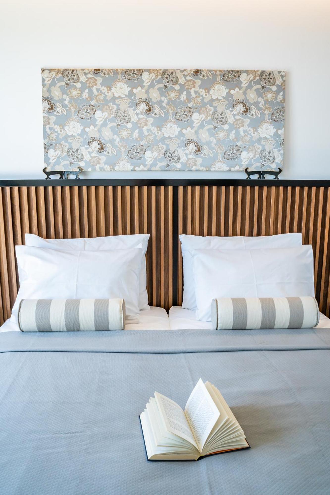 Apolis Beachscape Hotel Amoopi Exterior foto